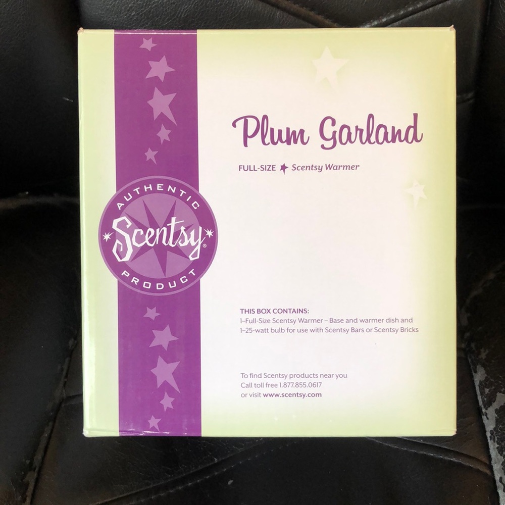 Scentsy - Plum Garland Full Size Wax Warmer